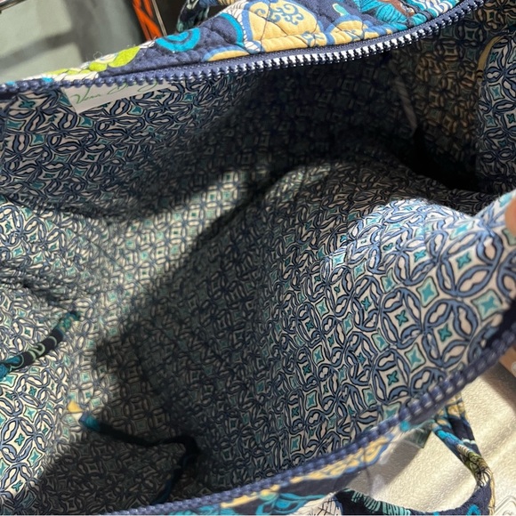 Vera Bradley Large Duffel Weekender Bag Bayou Print Blue Yellow Floral Travel - Picture 9 of 9